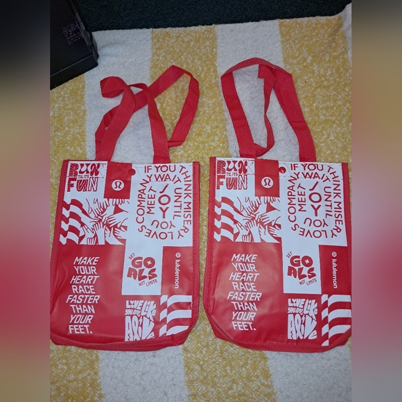 Set of 2, Lululemon reusable bags - Picture 2 of 2